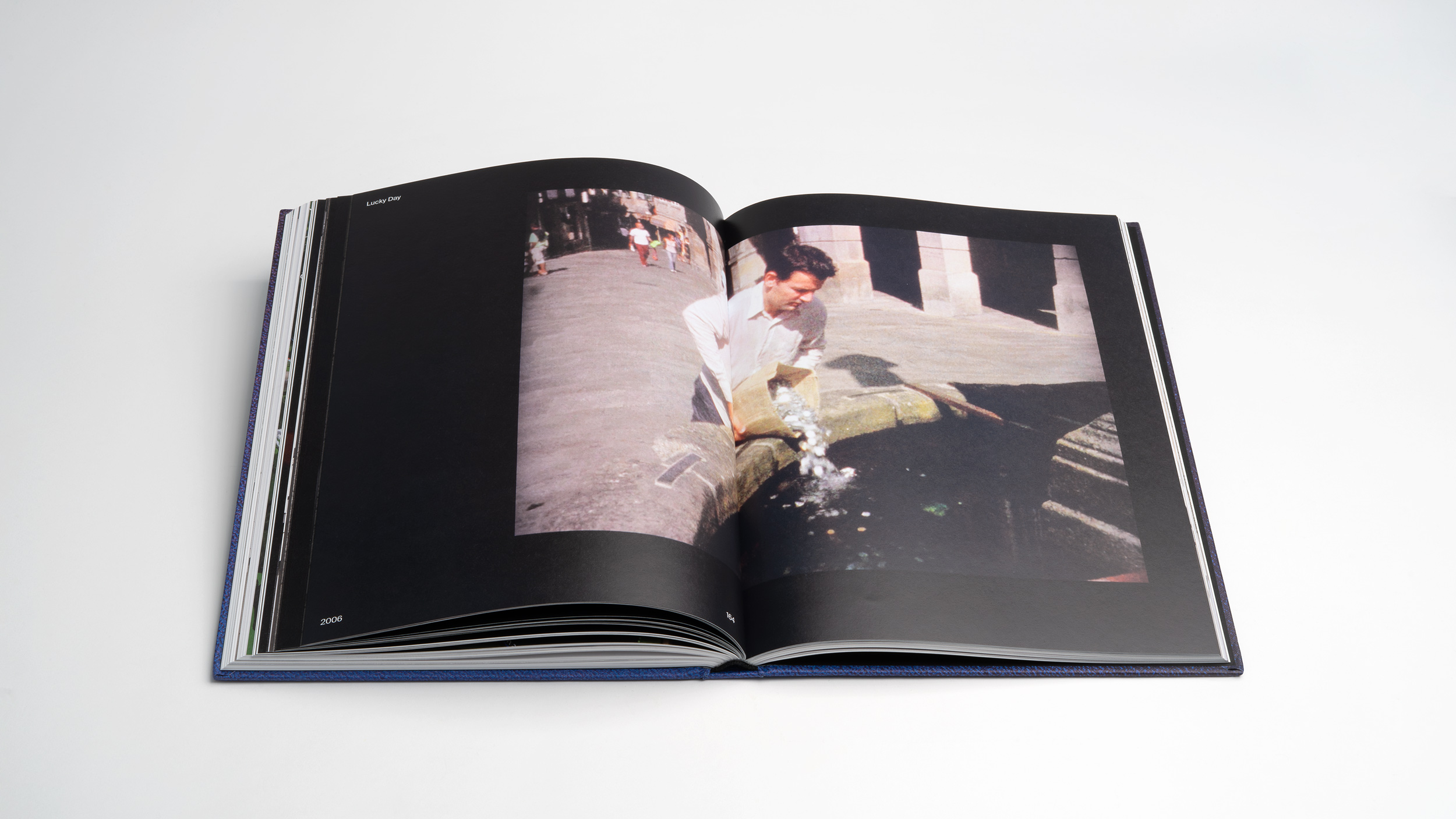 Roman Ondak -<br> The Day After Yesterday - Image 6