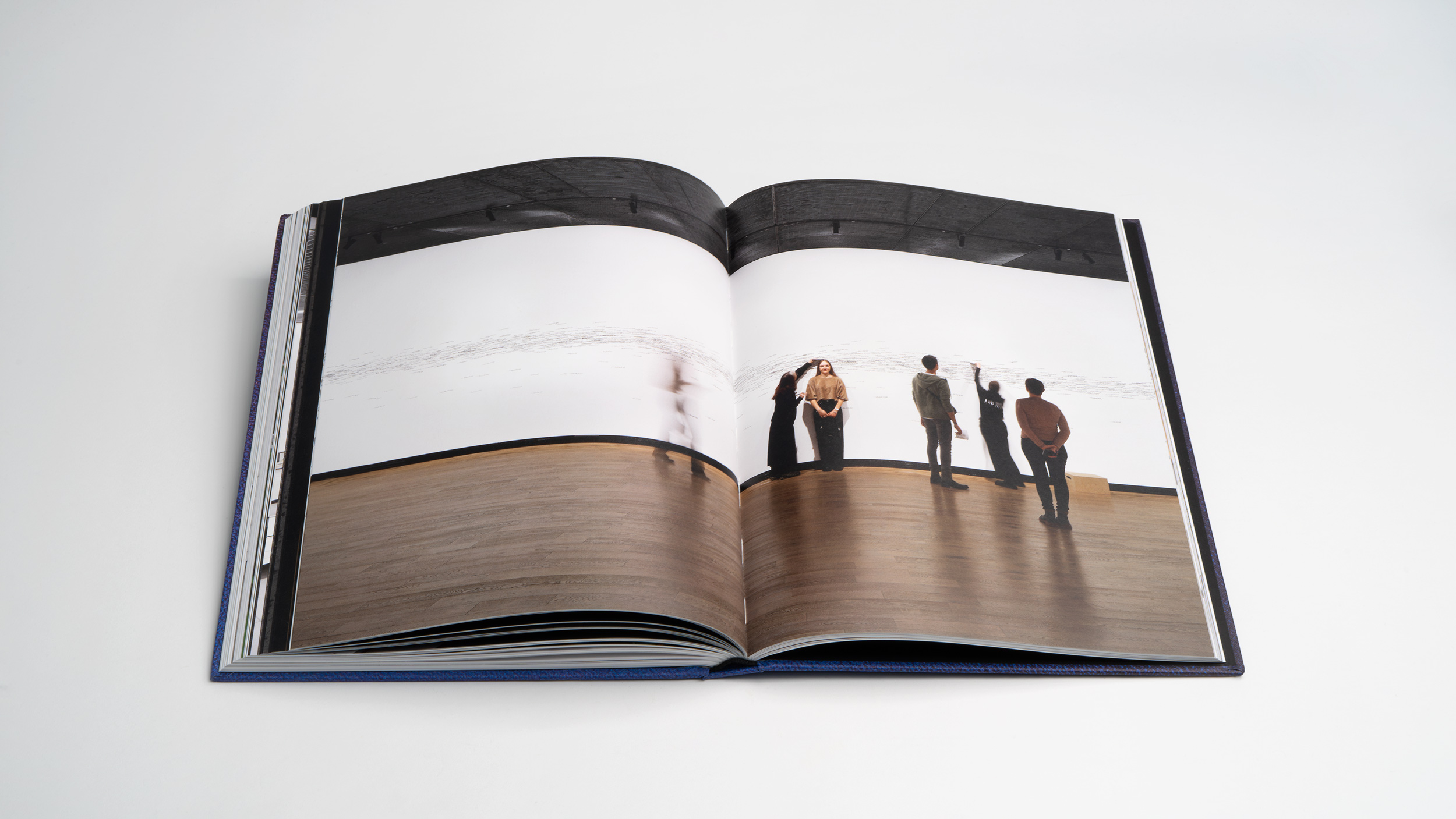 Roman Ondak -<br> The Day After Yesterday - Image 7