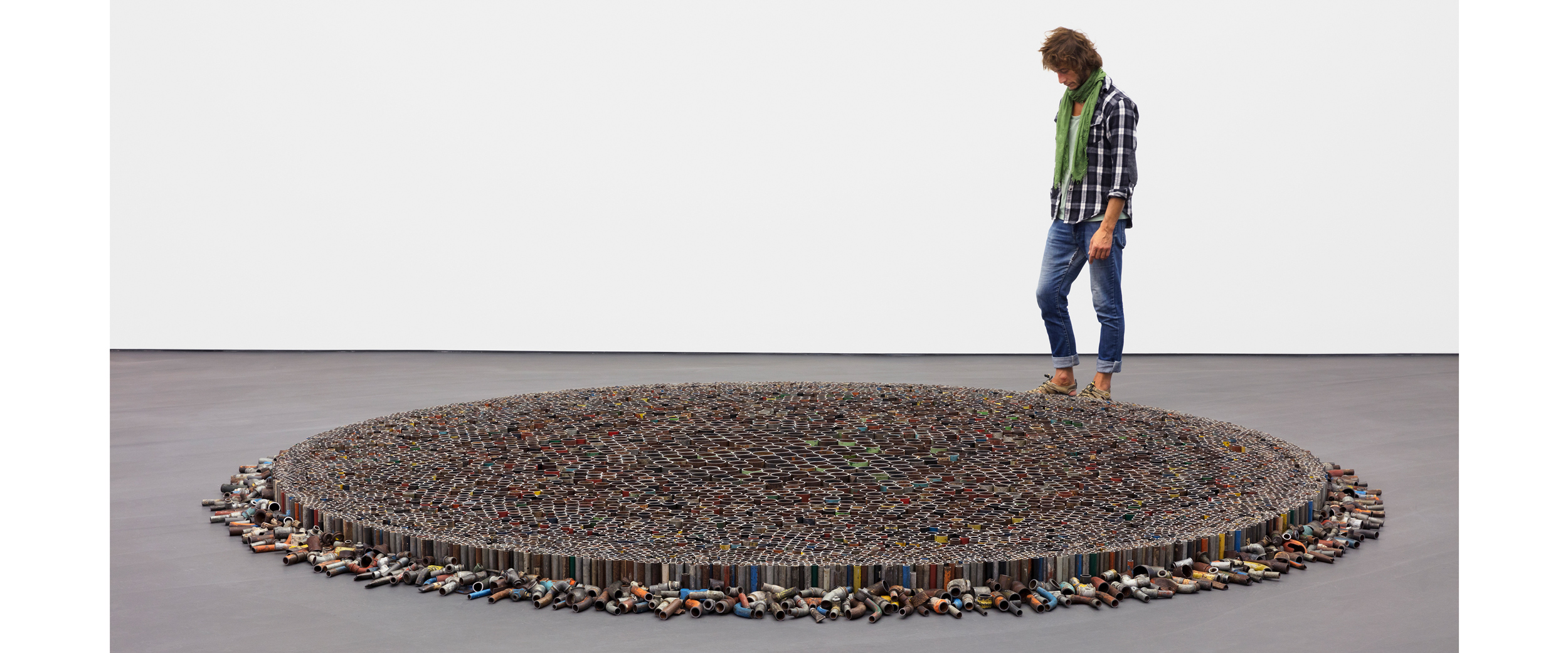 Roman Ondak -<br> The Day After Yesterday - Image 5